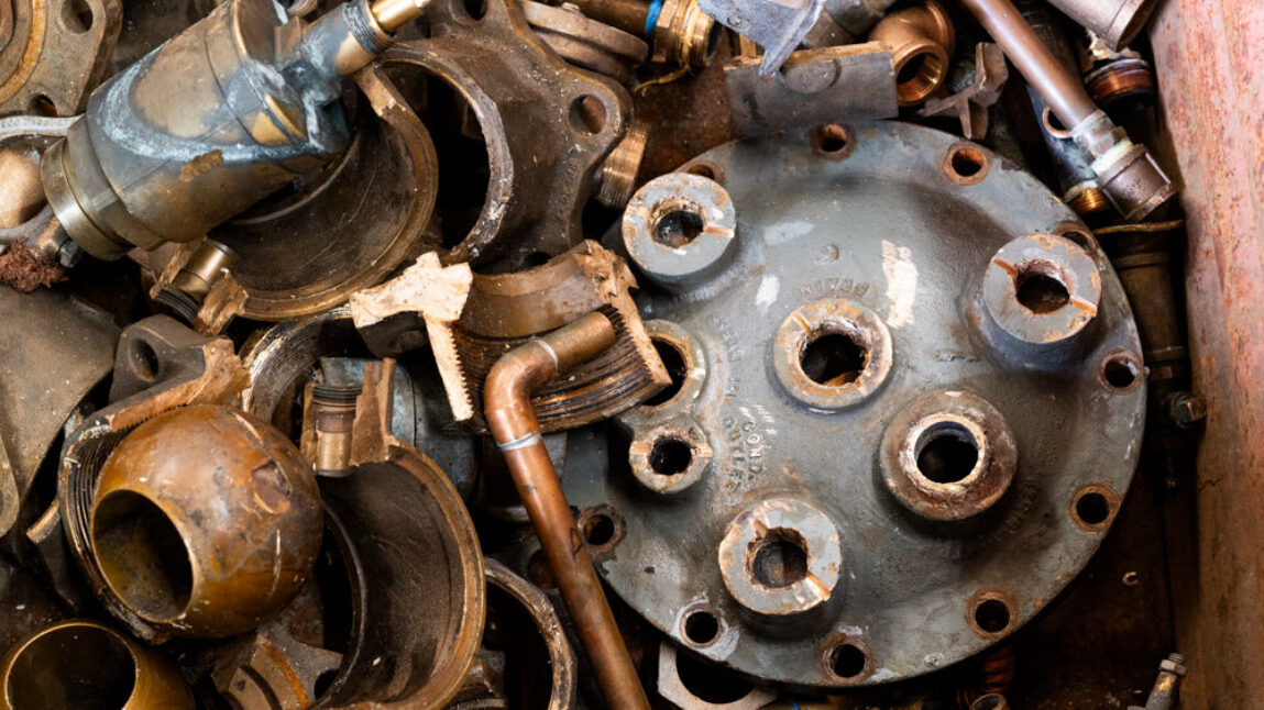 Key-29-aspect-ratio-2284-1284